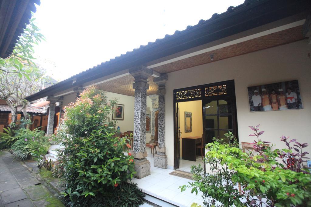 Liang House And Hostel Ubud  Luaran gambar